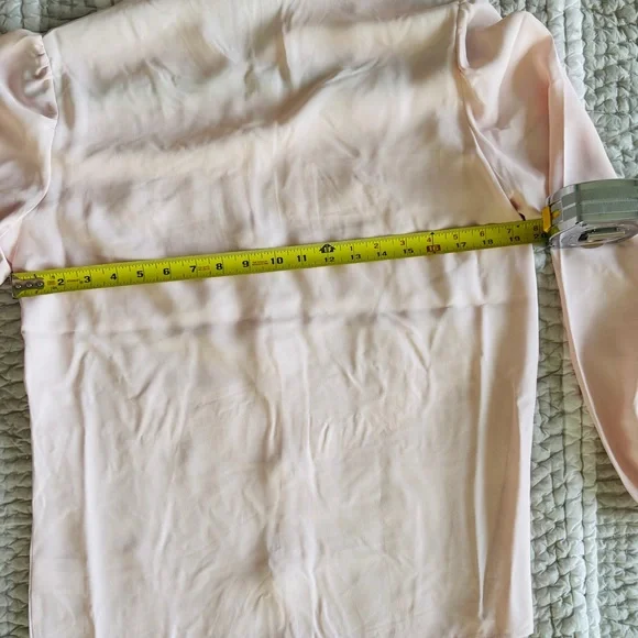 Express Light Pink Blouse, Size Medium - Picture 4 of 7